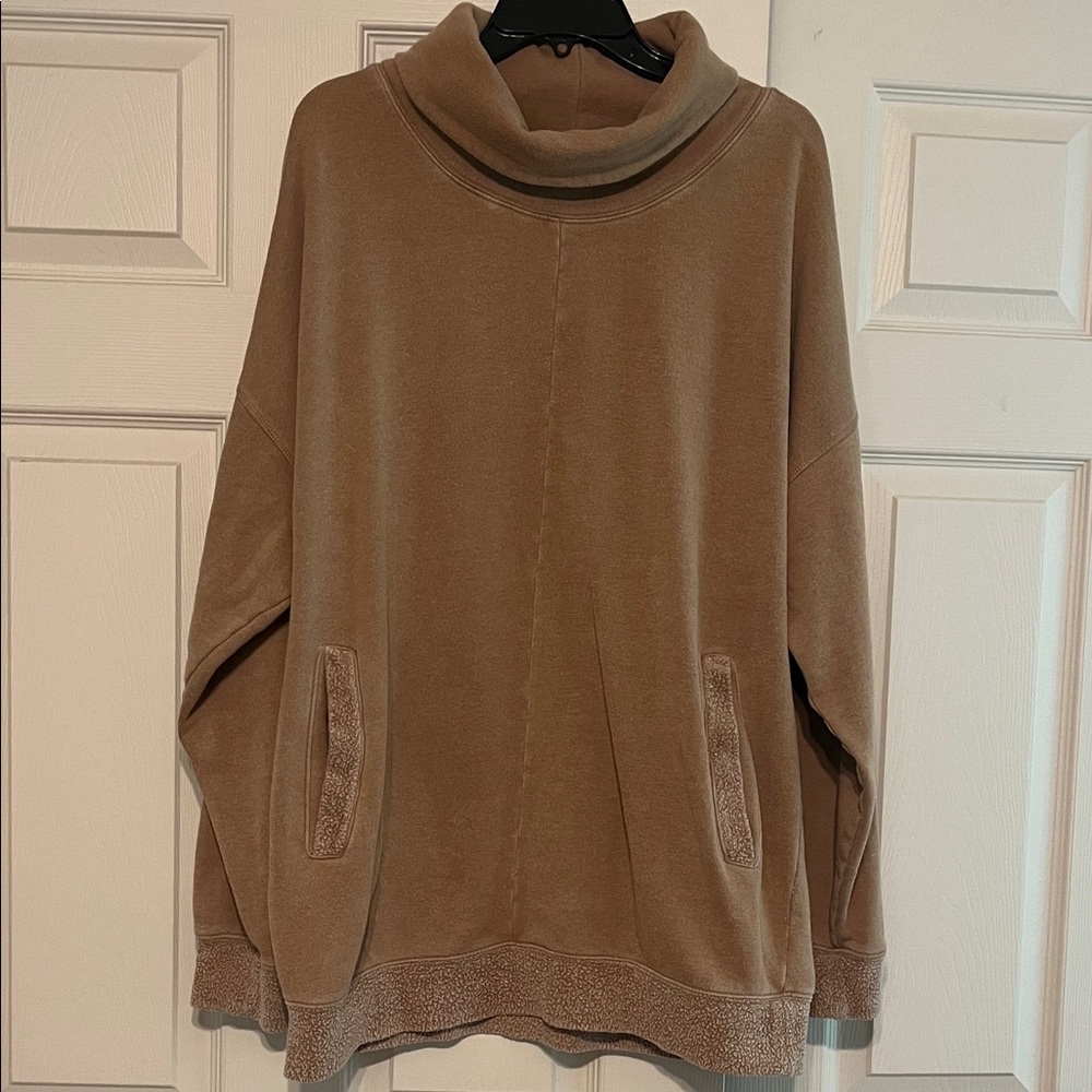 Free People women’s oversized cozy sweatshirt